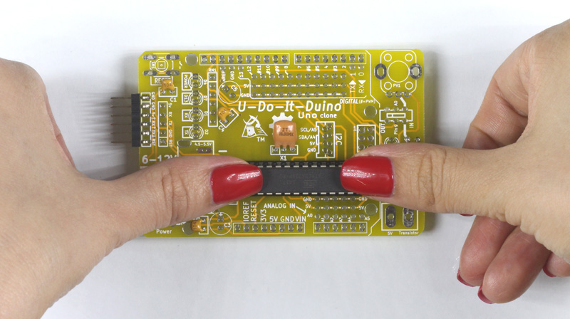 Push microcontroller into socket