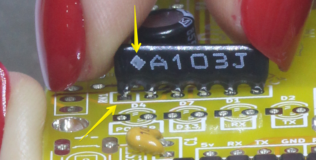 Resistor array orientation